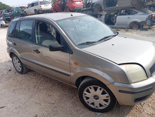 FORD FUSION (CBK) — vehículo donante para recambios 