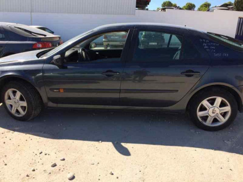 RENAULT LAGUNA II (BG0) — vehículo donante para recambios 