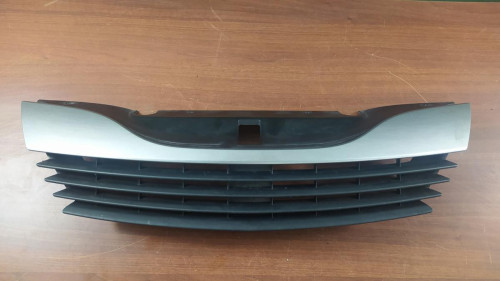 REJILLA DELANTERA Renault LAGUNA II (BG0) 