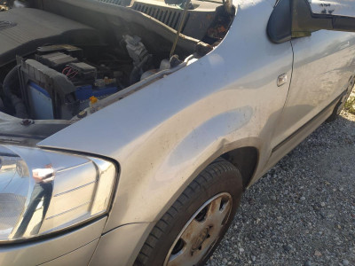 ALETA DELANTERA IZQUIERDA, VOLKSWAGEN, FOX (5Z1)(04.2005)