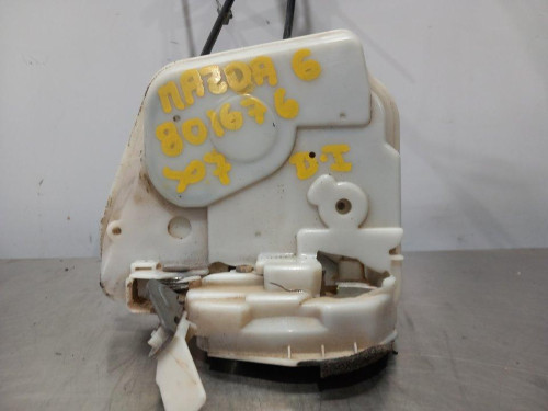  CERRADURA PUERTA DELANTERA IZQUIERDA 