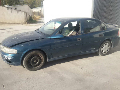 OPEL VECTRA B BERLINA — автомобиль-донор на запчасти 