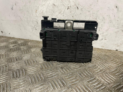CAJA RELES / FUSIBLES