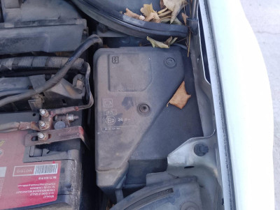 CAJA RELES / FUSIBLES, RENAULT, MEGANE II BERLINA 5P