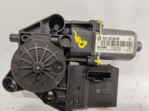 MOTOR ELEVALUNAS DELANTERO DERECHO RENAULT MEGANE III BERLINA 5P 