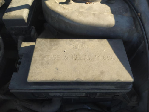  CAJA RELES / FUSIBLES KIA CARNIVAL II (FL) 