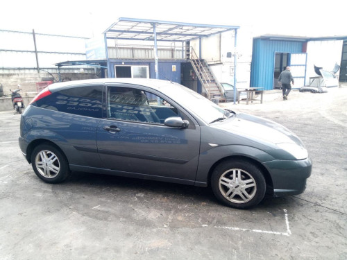  FORD FOCUS BERLINA (CAK) 