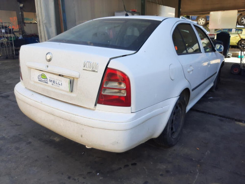  SKODA OCTAVIA BERLINA (1U2) 