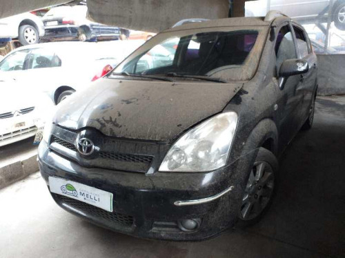  TOYOTA COROLLA VERSO (R1) 
