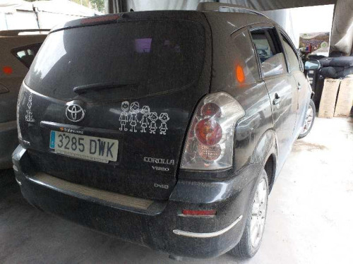  TOYOTA COROLLA VERSO (R1) 