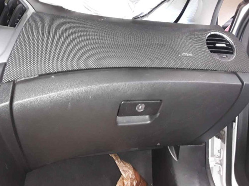 GUANTERA Chevrolet CRUZE 5-PUERTAS 