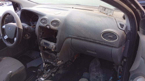  FORD FOCUS BERLINA (CB4) 