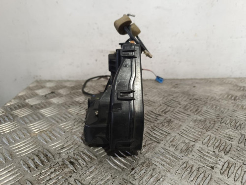 CERRADURA PUERTA TRASERA IZQUIERDA 