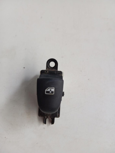  MANDO ELEVALUNAS TRASERO IZQUIERDO NISSAN QASHQAI (J11E) 