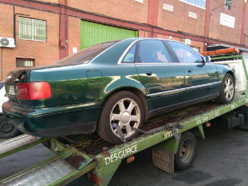  AUDI A8 (D2) 