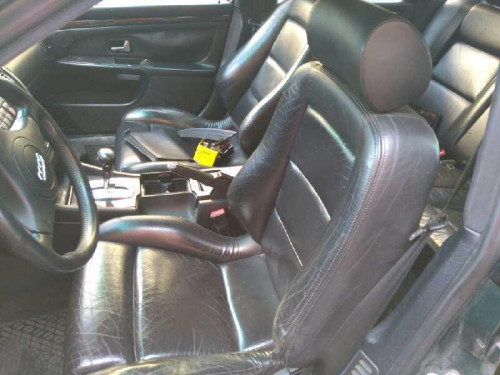  AUDI A8 (D2) 