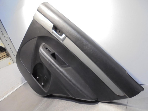  GUARNECIDO PUERTA TRASERA DERECHA KIA SORENTO R (XM) 