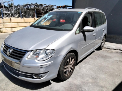  VOLKSWAGEN TOURAN (1T2) 