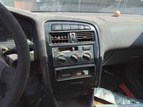  TOYOTA AVENSIS BERLINA (T22) 