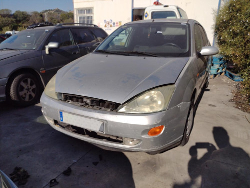  FORD FOCUS BERLINA (CAK) 