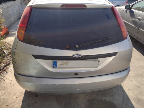  FORD FOCUS BERLINA (CAK) 