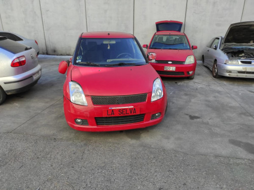 SUZUKI SWIFT BERLINA (RS/MZ) — vehículo donante para recambios 