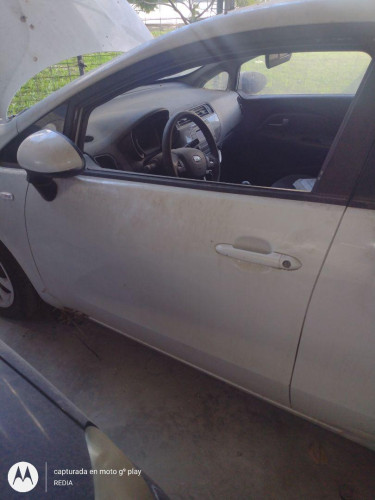 PUERTA DELANTERA IZQUIERDA Kia RIO (UB) 