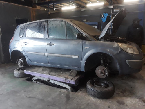  RENAULT SCENIC II (JM) 
