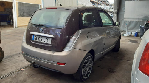  LANCIA YPSILON (101) 
