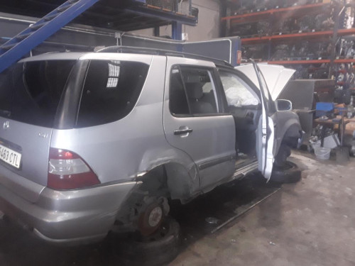  MERCEDES-BENZ CLASE ML (BM 163) 