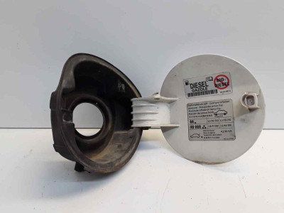 TAPA EXTERIOR COMBUSTIBLE, Volkswagen, TIGUAN (5N1)