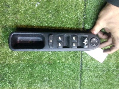 MANDO ELEVALUNAS DELANTERO IZQUIERDO, PEUGEOT, 307 BREAK / SW (S1)(04.2002)