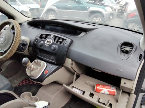 RENAULT SCENIC II (JM) — автомобиль-донор на запчасти 