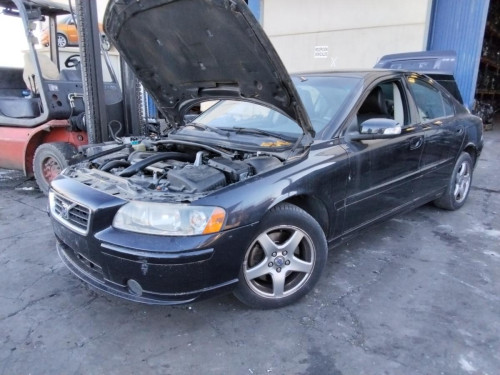  VOLVO S60 BERLINA 
