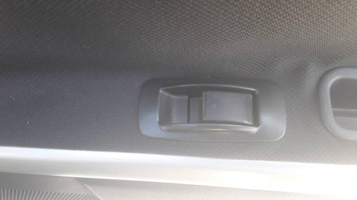 MANDO ELEVALUNAS TRASERO DERECHO Toyota COROLLA VERSO (R1) 
