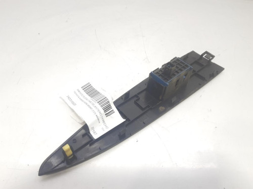  MANDO ELEVALUNAS DELANTERO DERECHO TOYOTA AVENSIS CROSS SPORT (T27) 