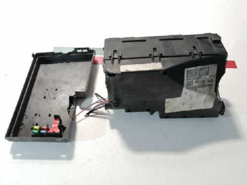  CAJA RELES / FUSIBLES FORD FOCUS BERLINA (CAP) 