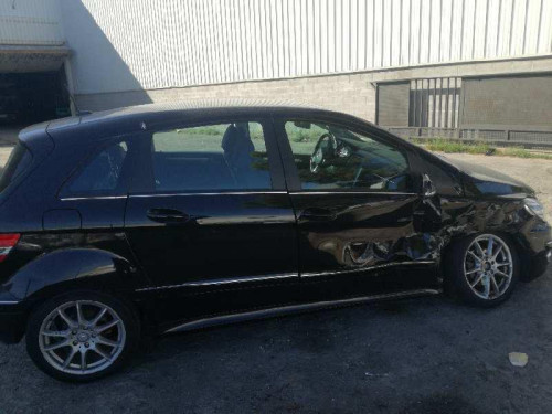 MERCEDES-BENZ CLASE B (BM 245) — vehículo donante para recambios 