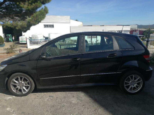 MERCEDES-BENZ CLASE B (BM 245) — vehículo donante para recambios 
