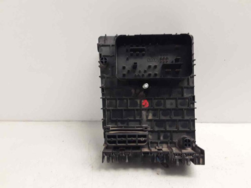 CAJA RELES / FUSIBLES Volkswagen PASSAT BERLINA (3C2) 