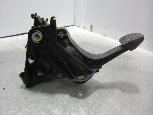  PEDAL EMBRAGUE Volkswagen GOLF VII BERLINA (BQ1/BE2) 