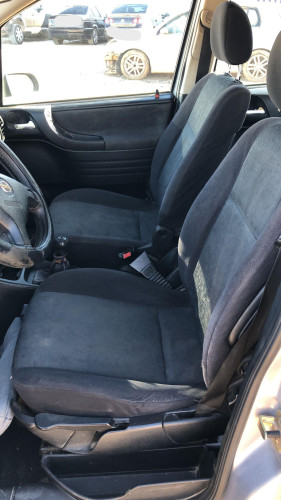 OPEL ZAFIRA A — vehículo donante para recambios 