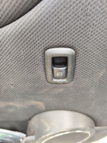 MANDO ELEVALUNAS TRASERO IZQUIERDO Mercedes-Benz CLASE B (BM 245) 