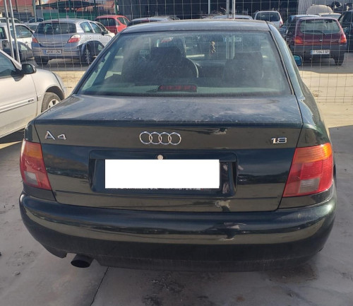  AUDI A4 BERLINA (B5) 
