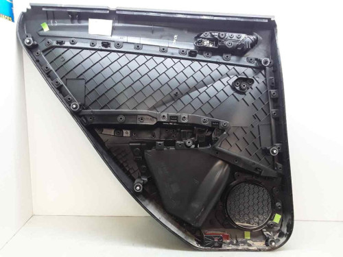 GUARNECIDO PUERTA TRASERA DERECHA Volkswagen T-ROC (A11) 