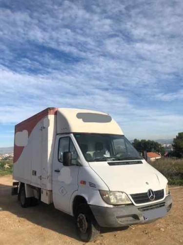 MERCEDES-BENZ SPRINTER CAMIÓN — автомобиль-донор на запчасти 