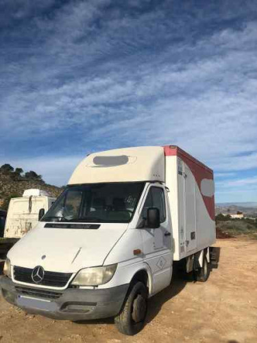 MERCEDES-BENZ SPRINTER CAMIÓN — автомобиль-донор на запчасти 