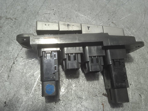  NO IDENTIFICADO KIA CARNIVAL II (FL) 