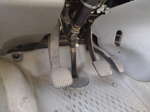 PEDAL ACELERADOR IVECO DAILY FURGÓN 