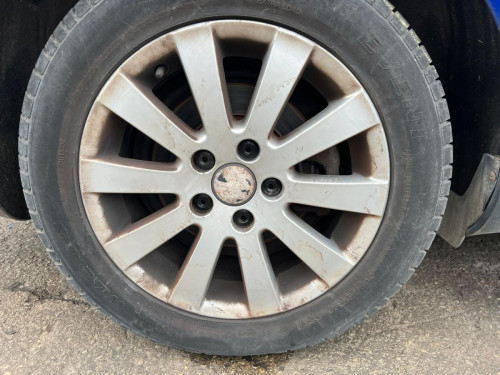  VOLKSWAGEN PASSAT BERLINA (3C2) 